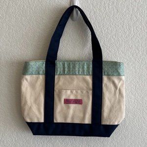 NEW Vineyard Vines  Small Tote Zip Up